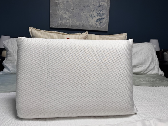 Memory Foam Pillow with Breathable Fabric